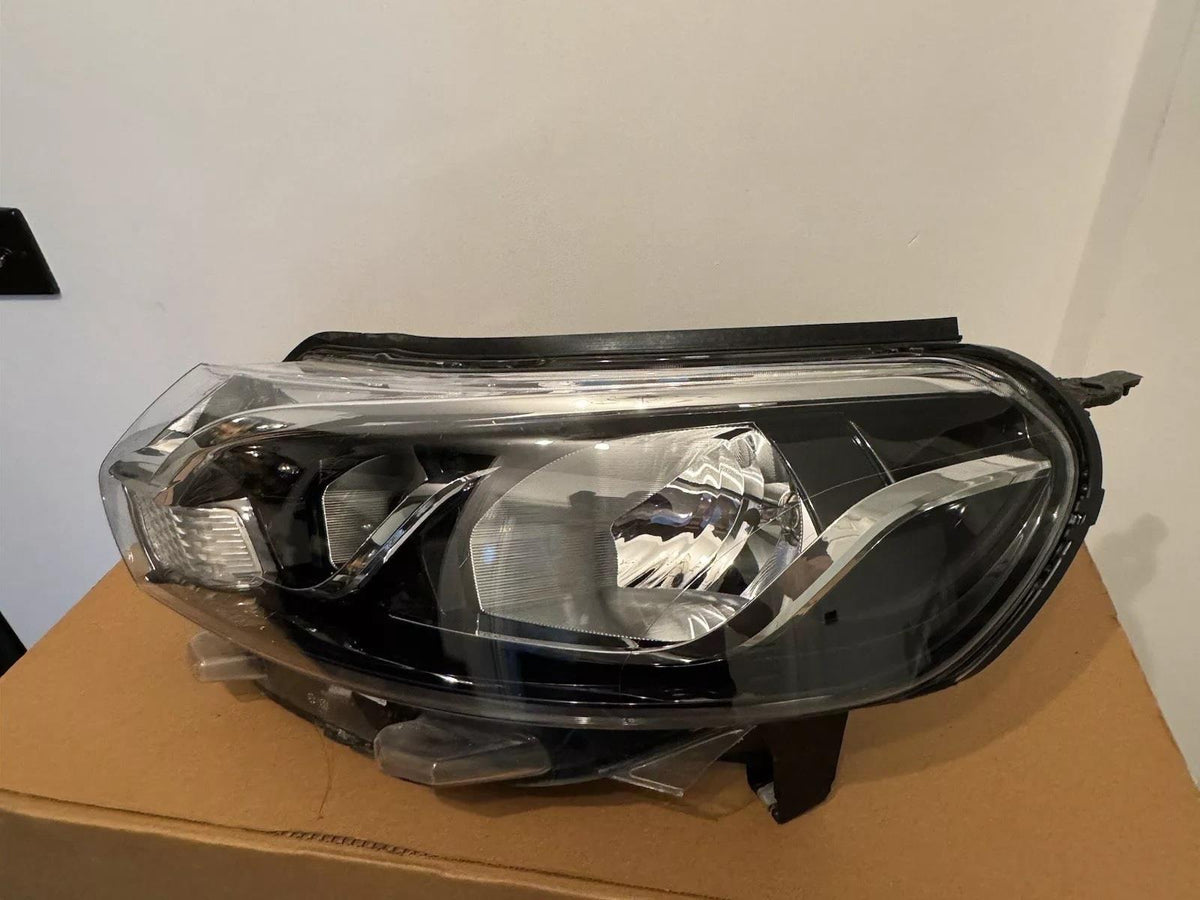 TOYOTA PROACE 2016 HEADLIGHT PASSENGER SIDE LEFT SU001A4965 NEARSIDE