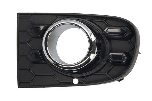 FIAT 500 S 2015 ON FRONT BUMPER FOG GRILLE BLACK WITH CHROME MOULDING LEFT SIDE