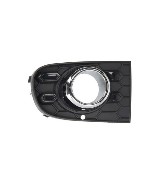 FIAT 500 S 2015 ON FRONT BUMPER FOG GRILLE BLACK WITH CHROME MOULDING RIGHT SIDE