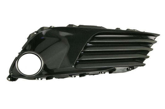 TOYOTA AURIS 2015 – 2019 FRONT FOG GRILLE TO TAKE CHORME TRIM DRIVER RIGHT SIDE